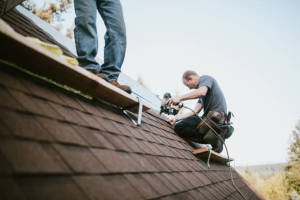 Local Roofers in La Canada, CA